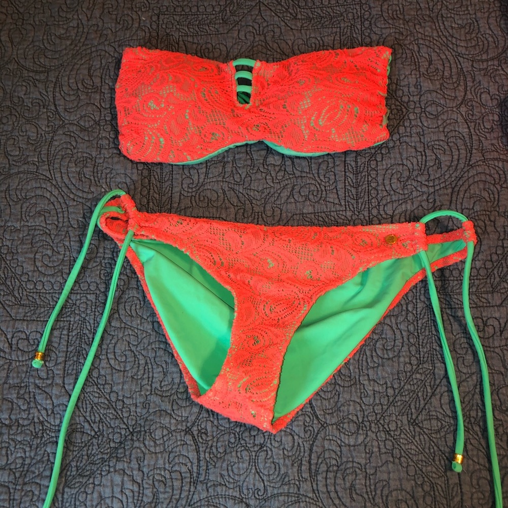 Swim suit
